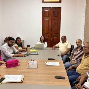 Prefeitura de Itiúba discute plano de cargos e salários com o SINSEPI